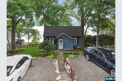 137 Lakeview Avenue, Ringwood, NJ 07456 - Photo 1