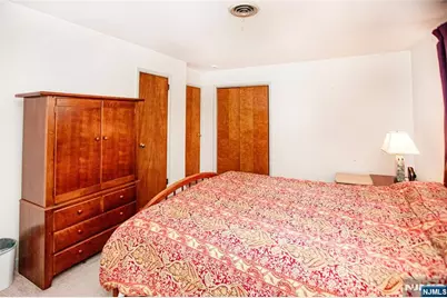 560 Boulevard, New Milford, NJ 07646 - Photo 21