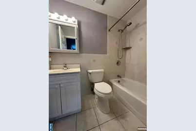 15 E Ruby Avenue B #B, Palisades Park, NJ 07650 - Photo 5