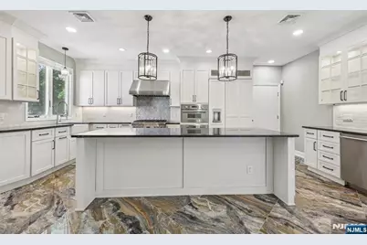 218 Irving Avenue, Closter, NJ 07624 - Photo 11