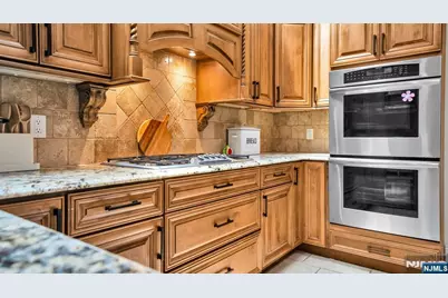 26 Devonshire Road, Cresskill, NJ 07626 - Photo 17