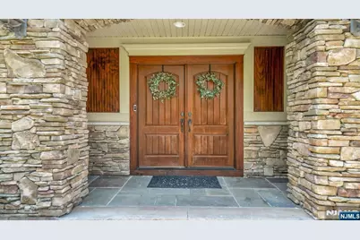26 Devonshire Road, Cresskill, NJ 07626 - Photo 3