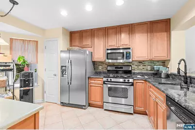 1005 Chatfield Drive, Pequannock Township, NJ 07444 - Photo 7
