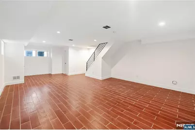 141 Beach Street, Jersey City, NJ 07307 - Photo 17