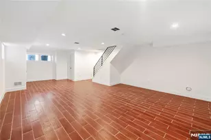 141 Beach St, Jersey City, NJ 07307 - Photo 17