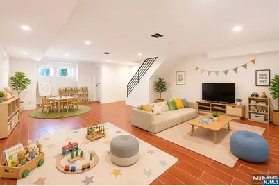 141 Beach Street, Jersey City, NJ 07307 - Photo 17