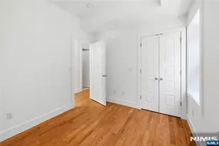 141 Beach St, Jersey City, NJ 07307 - Photo 15