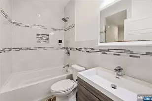 141 Beach St, Jersey City, NJ 07307 - Photo 5
