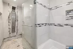 141 Beach St, Jersey City, NJ 07307 - Photo 15