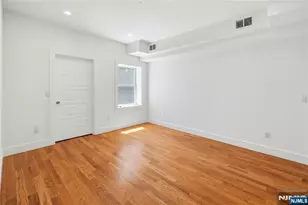 141 Beach St, Jersey City, NJ 07307 - Photo 3