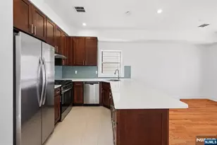 141 Beach St, Jersey City, NJ 07307 - Photo 13