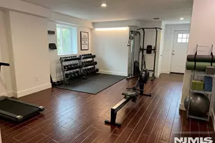 141 Beach St, Jersey City, NJ 07307 - Photo 19