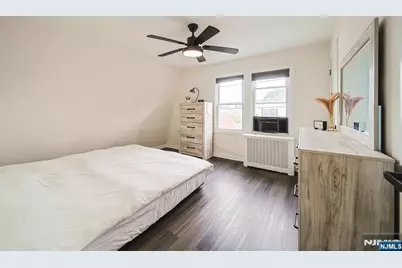 24-09 Raphael Street, Fair Lawn, NJ 07410 - Photo 13