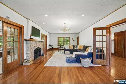 157 Sussex Road, Tenafly, NJ 07670 - Photo 5