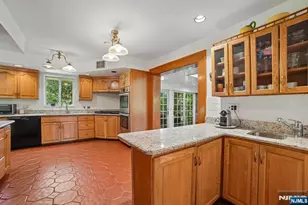 157 Sussex Rd, Tenafly, NJ 07670 - Photo 13