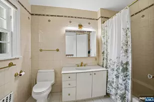 157 Sussex Rd, Tenafly, NJ 07670 - Photo 29