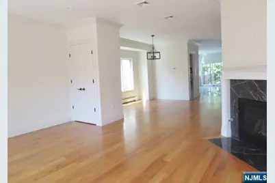 427 Westview Place B #B, Fort Lee, NJ 07024 - Photo 5