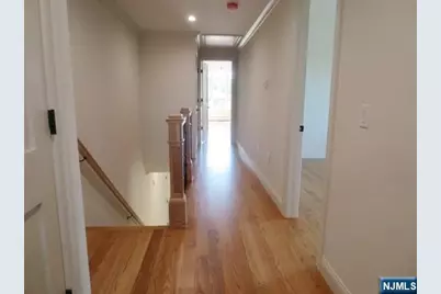 427 Westview Place B #B, Fort Lee, NJ 07024 - Photo 11