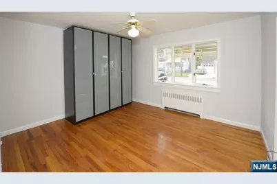38-49 Vanore Drive, Fair Lawn, NJ 07410 - Photo 5