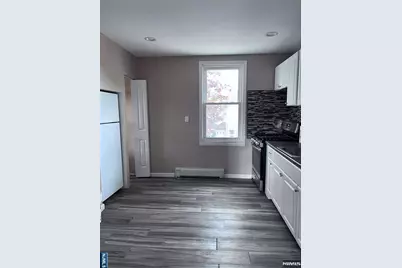 210-212 Franklin Street, Secaucus, NJ 07094 - Photo 9