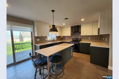 2425 1st Street, Fort Lee, NJ 07024 - Photo 5