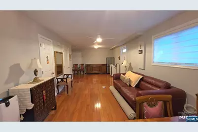 2425 1st Street, Fort Lee, NJ 07024 - Photo 13