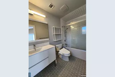 2425 1st Street, Fort Lee, NJ 07024 - Photo 9