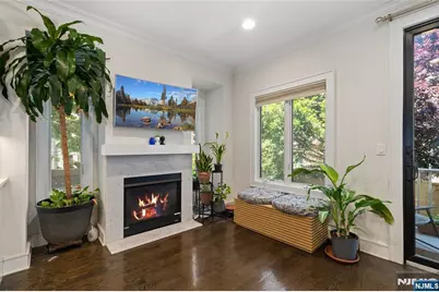 1627 John Street A #A, Fort Lee, NJ 07024 - Photo 9