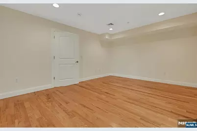 124 68th Street 206 #206, Guttenberg, NJ 07093 - Photo 11