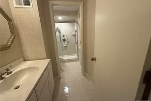 310 Lookout Ave 106, Hackensack, NJ 07601 - Photo 11