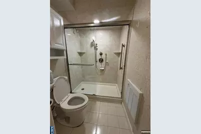 310 Lookout Avenue 106 #106, Hackensack, NJ 07601 - Photo 9