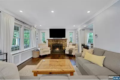 84 S Central Avenue, Ramsey, NJ 07446 - Photo 7