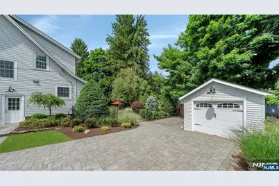 84 S Central Avenue, Ramsey, NJ 07446 - Photo 25