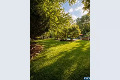 28 Sunrise Drive, Montvale, NJ 07645 - Photo 33