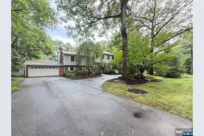 28 Sunrise Drive, Montvale, NJ 07645 - Photo 3