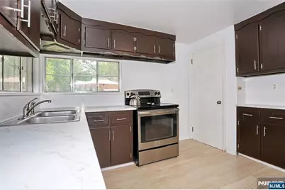 466 Mountain Avenue, Washington Township, NJ 07676 - Photo 13