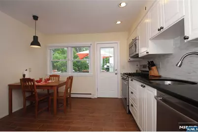42-05 Naugle Drive, Fair Lawn, NJ 07410 - Photo 17