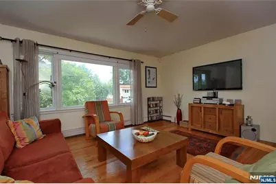 42-05 Naugle Drive, Fair Lawn, NJ 07410 - Photo 7