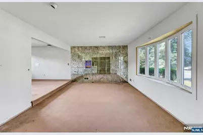 599 Concord Street, New Milford, NJ 07646 - Photo 5