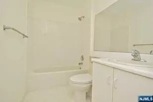 1132 Stafford Street 1132, Mahwah, NJ 07430 - Photo 17