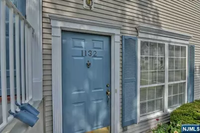 1132 Stafford Street 1132 #1132, Mahwah, NJ 07430 - Photo 3