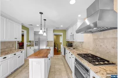 24 Vanderbeck Lane, Mahwah, NJ 07430 - Photo 19