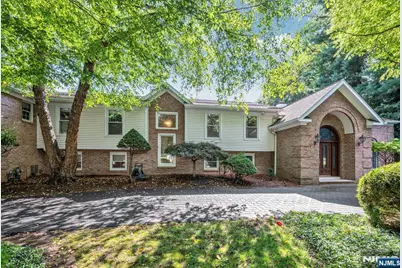24 Vanderbeck Lane, Mahwah, NJ 07430 - Photo 3