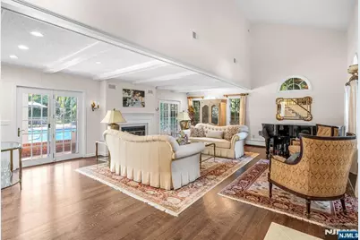 24 Vanderbeck Lane, Mahwah, NJ 07430 - Photo 5