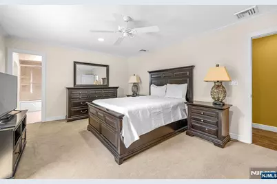 24 Vanderbeck Lane, Mahwah, NJ 07430 - Photo 25