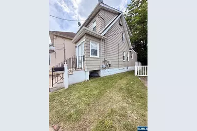 115 Chestnut Avenue, Irvington, NJ 07111 - Photo 3