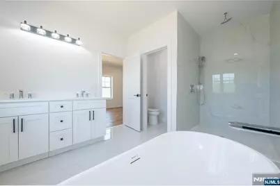 9 Emerald Drive, Hamburg, NJ 07419 - Photo 13