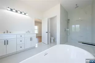 9 Emerald Dr, Hamburg, NJ 07419 - Photo 13