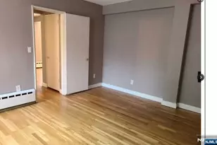 1575 Center Ave 5F, Fort Lee, NJ 07024 - Photo 3