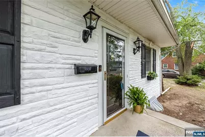 335 River Road, New Milford, NJ 07646 - Photo 3